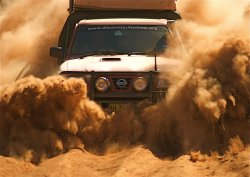 Dusty oputback road - Andado track Northern Territity