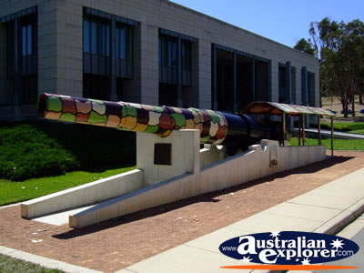 Australian War Memorial Outdoor Cannon Display . . . CLICK TO VIEW ALL AUSTRALIAN WAR MEMORIAL - MUSEUM POSTCARDS