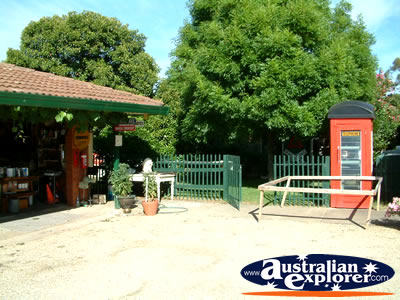 Corowa Motel Outdoors . . . VIEW ALL COROWA PHOTOGRAPHS