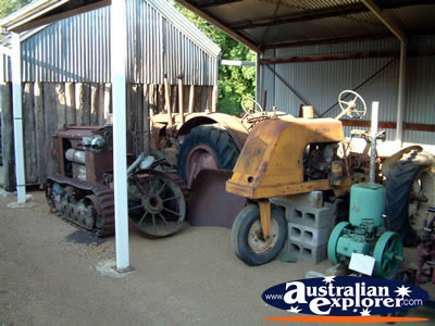 Canowindra Historical Museum Tractors . . . VIEW ALL CANOWINDRA HISTORICAL MUSEUM PHOTOGRAPHS