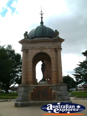 Bathurst War Memorial . . . CLICK TO VIEW ALL BATHURST POSTCARDS