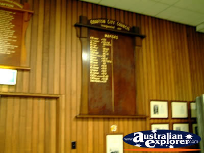 Grafton City Hall . . . VIEW ALL GRAFTON PHOTOGRAPHS
