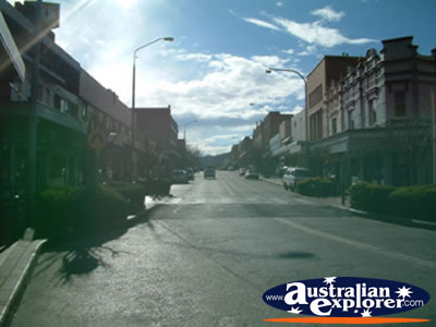 Main Street in Lithgow . . . CLICK TO VIEW ALL LITHGOW POSTCARDS