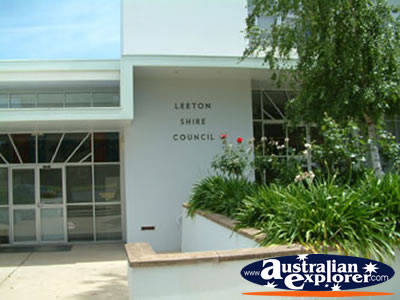 Leeton Council . . . CLICK TO VIEW ALL LEETON POSTCARDS