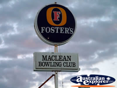 Maclean Bowling Club . . . CLICK TO VIEW ALL MACLEAN POSTCARDS