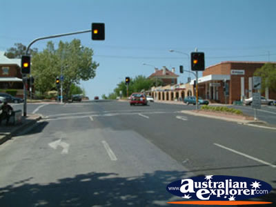 Main Street in Cowra . . . VIEW ALL COWRA PHOTOGRAPHS