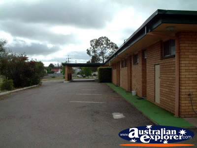 CaJunee Motor Inn . . . CLICK TO VIEW ALL JUNEE POSTCARDS
