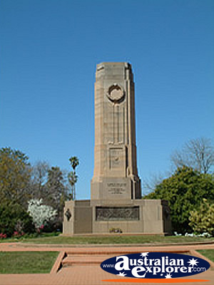 Dubbo War Memorial . . . VIEW ALL DUBBO PHOTOGRAPHS