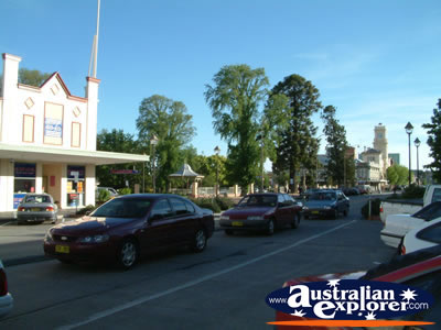 Goulburn Street . . . CLICK TO VIEW ALL GOULBURN POSTCARDS