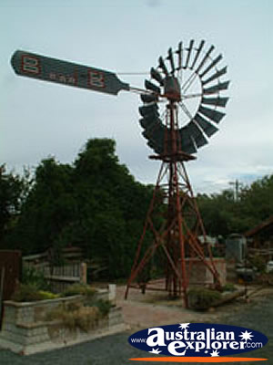 Jerilderie DoBookInn Windmill . . . CLICK TO VIEW ALL JERILDERIE POSTCARDS