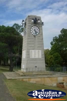 Taree War Memorial . . . CLICK TO VIEW ALL TAREE POSTCARDS