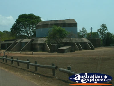 Army buildings in Darwin . . . CLICK TO VIEW ALL DARWIN POSTCARDS