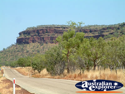 Range Just Before Victoria River . . . VIEW ALL VICTORIA RIVER PHOTOGRAPHS