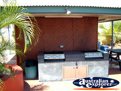 BBQ area of Darwin Marina View Apartments . . . CLICK TO VIEW ALL DARWIN POSTCARDS