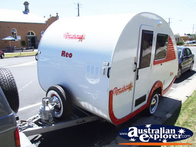Tiny Caravan . . . VIEW ALL CARAVANNING PHOTOGRAPHS