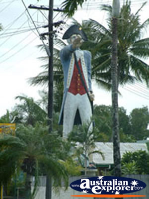 Cairns Statue of Captain Cook . . . CLICK TO VIEW ALL CAIRNS POSTCARDS