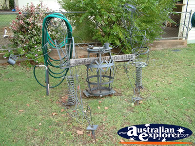 Augathella Bill & Ben Statue . . . CLICK TO VIEW ALL AUGATHELLA POSTCARDS