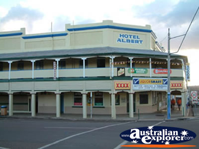 Monto Albert Hotel . . . VIEW ALL MONTO PHOTOGRAPHS