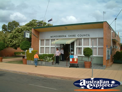 Mundubbera Shire Council . . . CLICK TO VIEW ALL MUNDUBBERA POSTCARDS