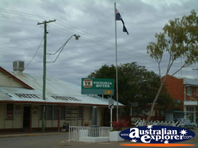 Julia Creek Street Pub . . . CLICK TO VIEW ALL JULIA CREEK POSTCARDS