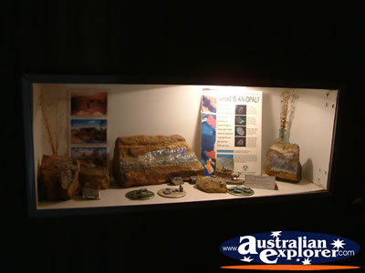 Winton Opal Centre Display . . . VIEW ALL WINTON PHOTOGRAPHS