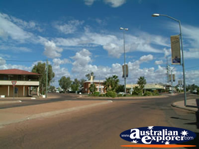 Sunny Cunnamulla Street . . . CLICK TO VIEW ALL CUNNAMULLA POSTCARDS