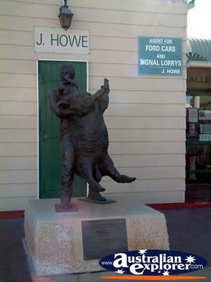 Blackall Jackie Howe Statue World Champion Blade She . . . VIEW ALL BLACKALL PHOTOGRAPHS