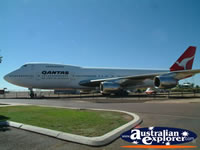 Longreach Qantas . . . CLICK TO ENLARGE