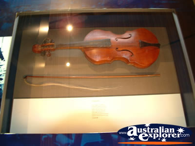Longreach Stockmans Hall of Fame Musical Instruments . . . CLICK TO VIEW ALL LONGREACH POSTCARDS