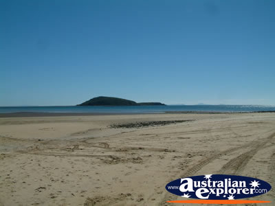 Landscape of Mackay Beach . . . CLICK TO VIEW ALL MACKAY POSTCARDS