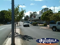 Wondai Street and Cars . . . CLICK TO ENLARGE