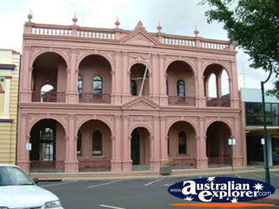 School of Arts in Bundaberg . . . CLICK TO VIEW ALL BUNDABERG POSTCARDS