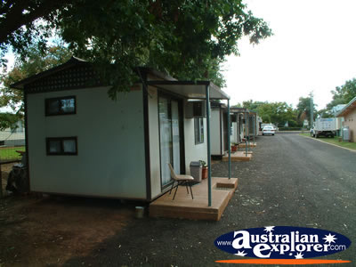 Cabins at St George Kamarooka Tourist Park . . . CLICK TO VIEW ALL ST GEORGE POSTCARDS