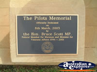 St George Pilots Memorial Plaque . . . CLICK TO ENLARGE