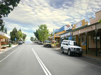 Kenilworth - Elizabeth Street looking north