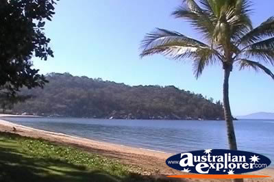Magnetic Island Picnic Bay View . . . CLICK TO VIEW ALL MAGNETIC ISLAND (BAYS) POSTCARDS