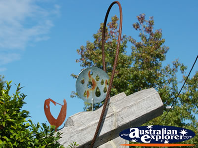 Sculpture in a Maleny Park . . . CLICK TO VIEW ALL MALENY POSTCARDS
