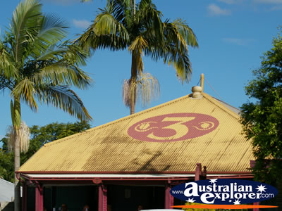 Maleny Shop Rooftop . . . CLICK TO VIEW ALL MALENY POSTCARDS