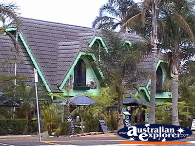 Shops at Tamborine Mountain . . . VIEW ALL TAMBORINE MOUNTAIN PHOTOGRAPHS