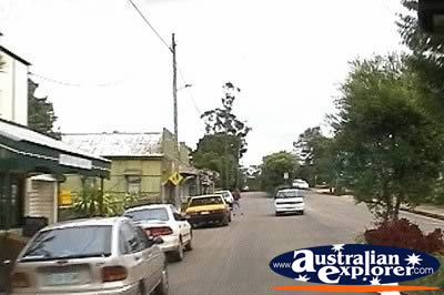 Street in Yungaburra . . . CLICK TO VIEW ALL YUNGABURRA POSTCARDS