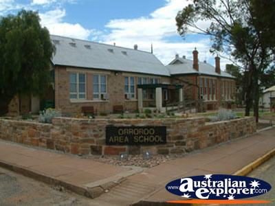 Orroroo School . . . CLICK TO VIEW ALL ORROROO POSTCARDS