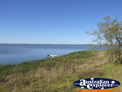 Small boat moored on Colac Lake bankside . . . CLICK TO VIEW ALL COLAC POSTCARDS