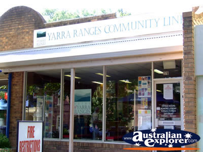 Healesville Yarra Ranges Council . . . CLICK TO VIEW ALL HEALESVILLE POSTCARDS