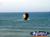 Victoria's Great Ocean Road Bay of Islands . . . CLICK TO ENLARGE
