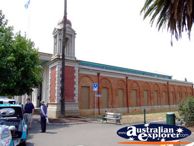 Castlemaine Tourism Building . . . CLICK TO VIEW ALL CASTLEMAINE POSTCARDS