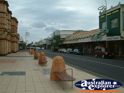 Mount Gambier Street . . . CLICK TO VIEW ALL MOUNT GAMBIER POSTCARDS