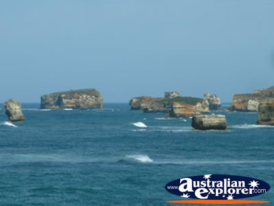 Great Ocean Road Bay of Martyrs . . . CLICK TO VIEW ALL GREAT OCEAN ROAD POSTCARDS