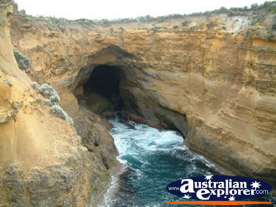 Great Ocean Road Loch Ard Gorge Thunder Cave . . . CLICK TO VIEW ALL GREAT OCEAN ROAD POSTCARDS
