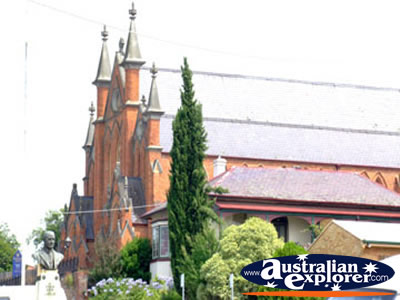 Castlemaine Church . . . CLICK TO VIEW ALL CASTLEMAINE POSTCARDS