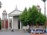 Castlemaine Tourist Information . . . CLICK TO ENLARGE